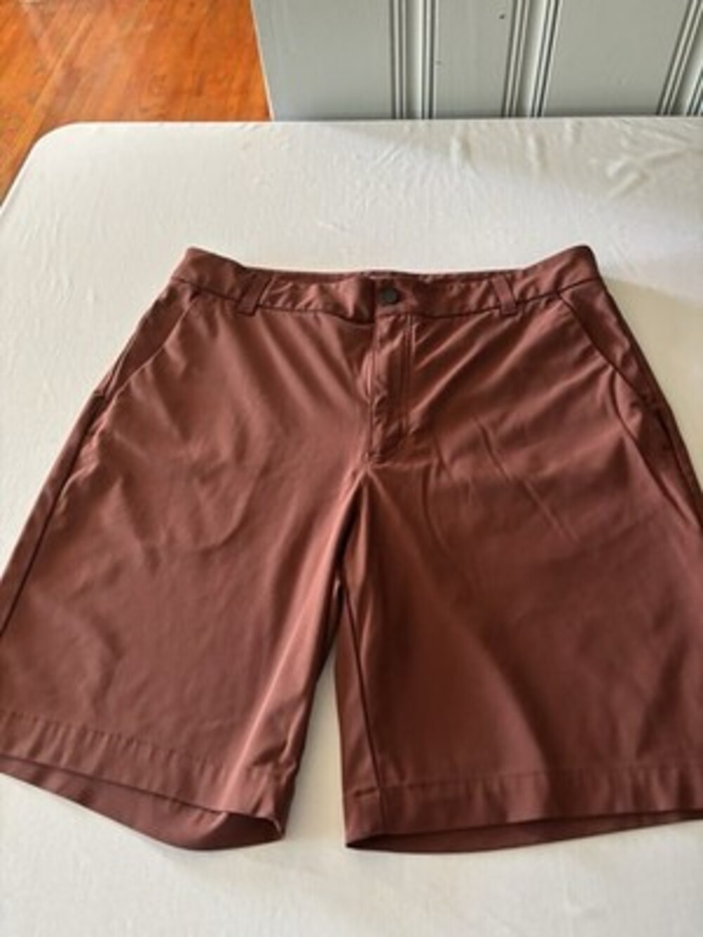 TravisMathew Mens Shorts Size 34 Rust Golf Performance Casual Stretch